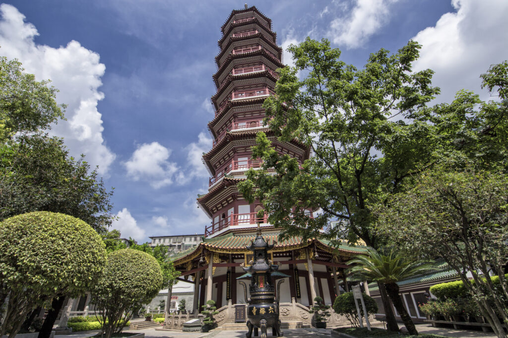 Guangzhou - Temple of The Six Banyan Trees