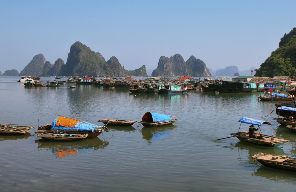 Bai Tu Long Bay, Vietnam