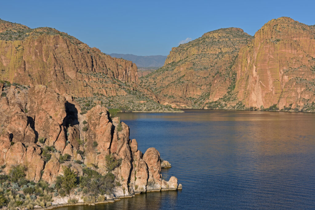 Landscape of Canyon Lake, Superstition Wilderness Area,  Apache Trail, Tonto National Forest, Arizona, USA