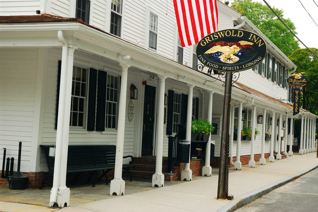 Essex, CT, USA May 17 Opened in the 18th Century, The Griswold Inn in Essex, Connecticut is said to be the oldest continuously run tavern in the United States.