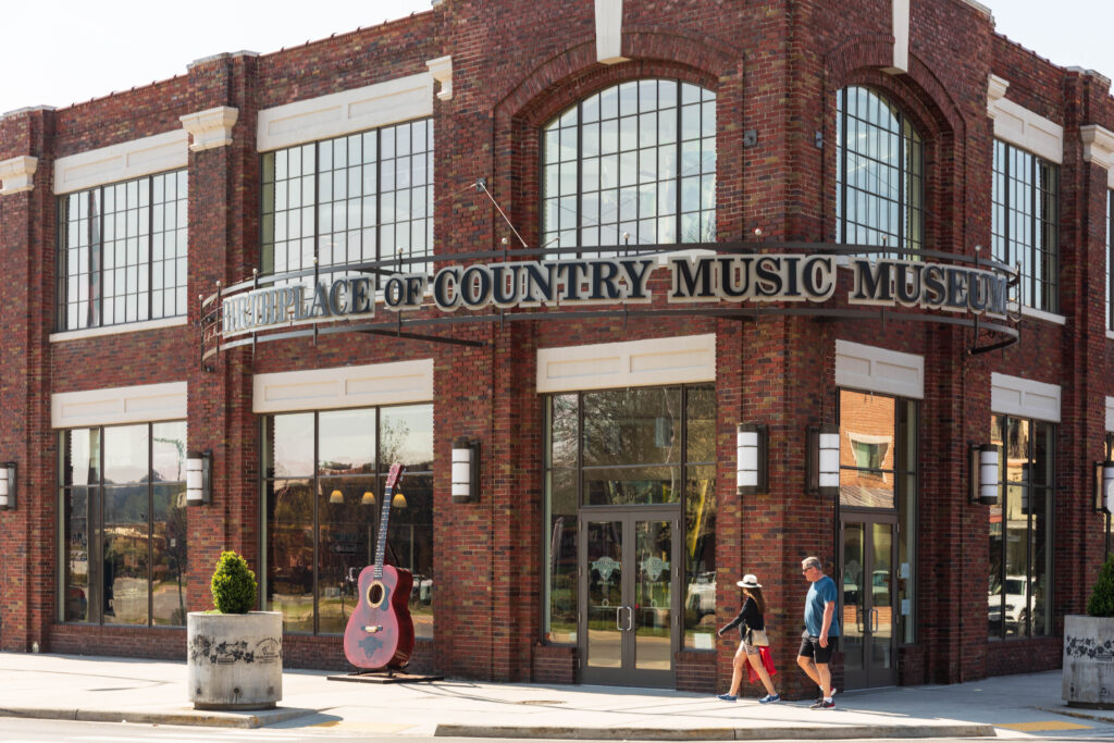 BRISTOL, TN-VA, USA: The  front exterior of the "Birthplace of Country Music Museum", in downtown.