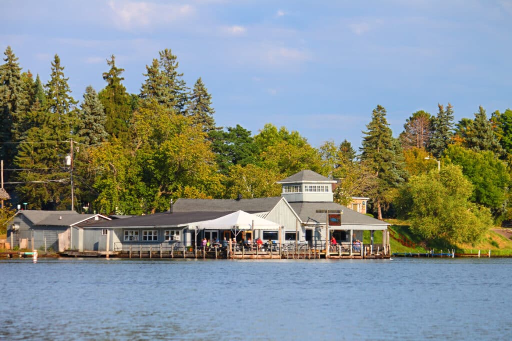 MINOCQUA, USA: The Thirsty Whale is a lakeside bar and restaurant in in Minocqua, Wisconsin.  It has been operating under various names for over 100 years.