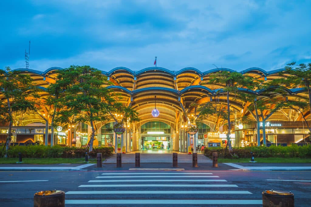 Taitung railway station, lies at the junction of TRA East Coast Main Line, South Link Line, and Hualien Taitung Line in taitung city, taiwan