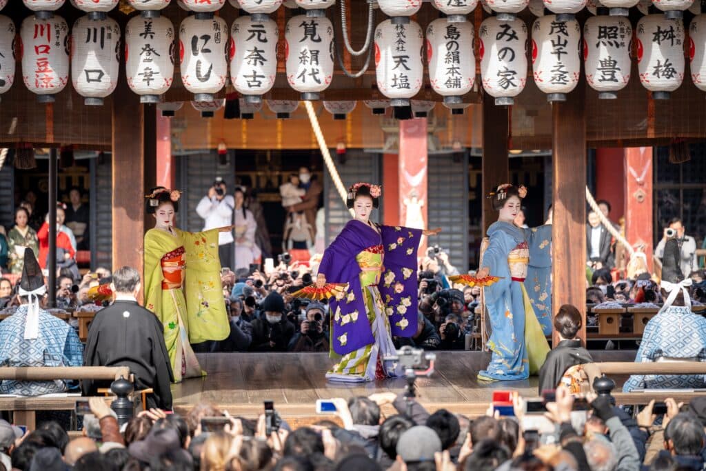 traditional dance performance with geiko in Kyoto during festival