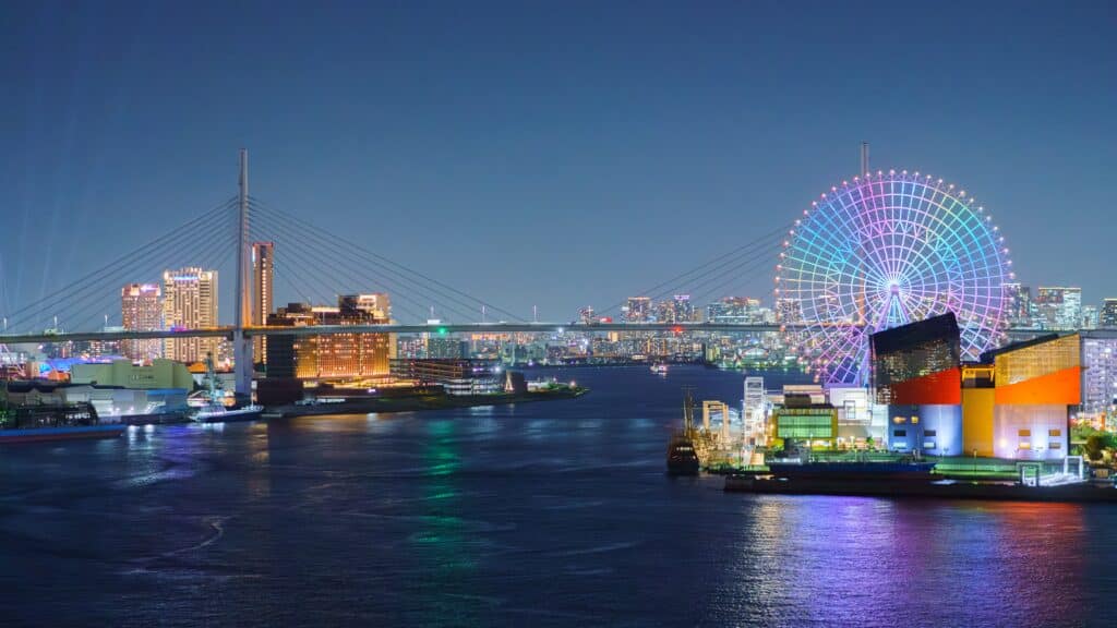 Night view of Tempozan Harbor and the Tempozan Giant Ferris Wheel in Osaka Bay