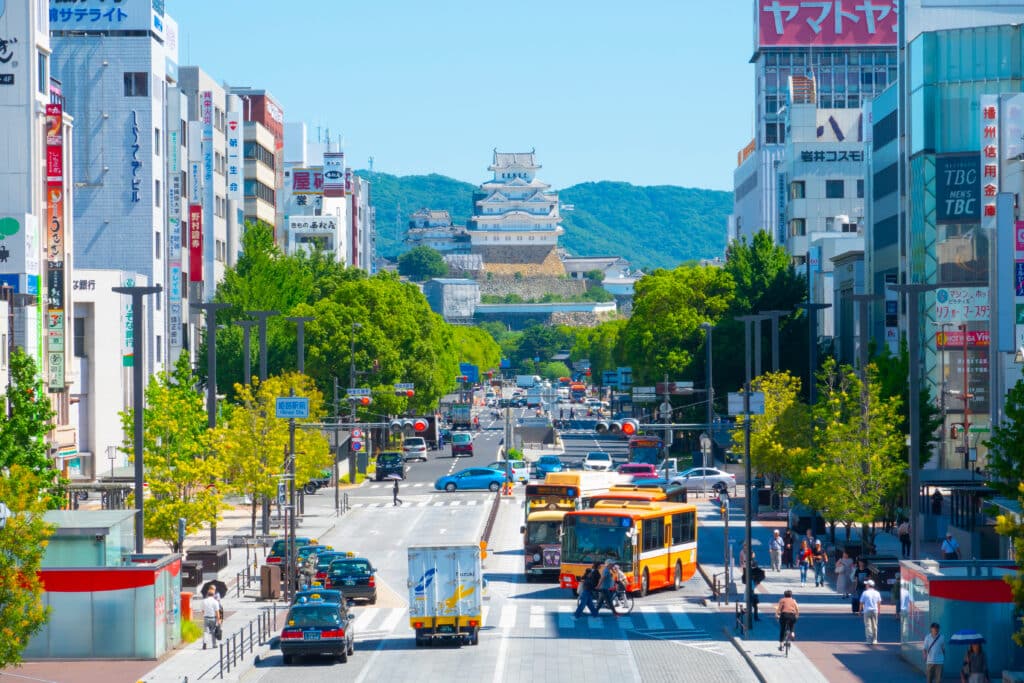 Otemae Street leading toward Himeji Castle