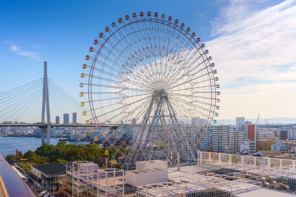 Tempozan Giant Ferris Wheel overlooking Osaka Bay